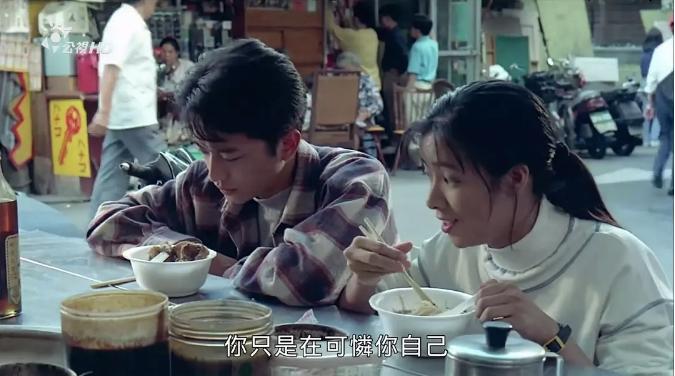 再看《饮食男女》，那些沉默又孤独的中国父亲，正在被时代所打败