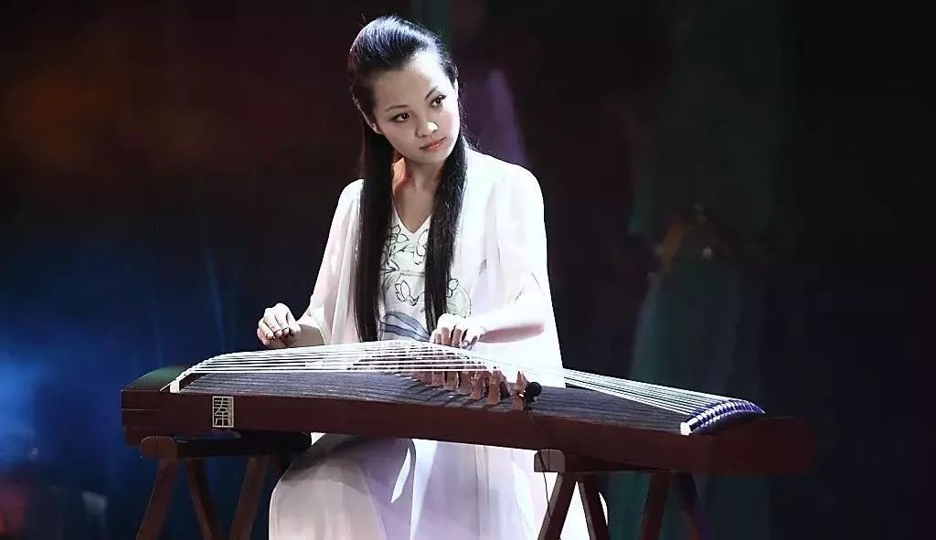 古筝演奏基础与技法的学习要领,古筝演奏教学初学者