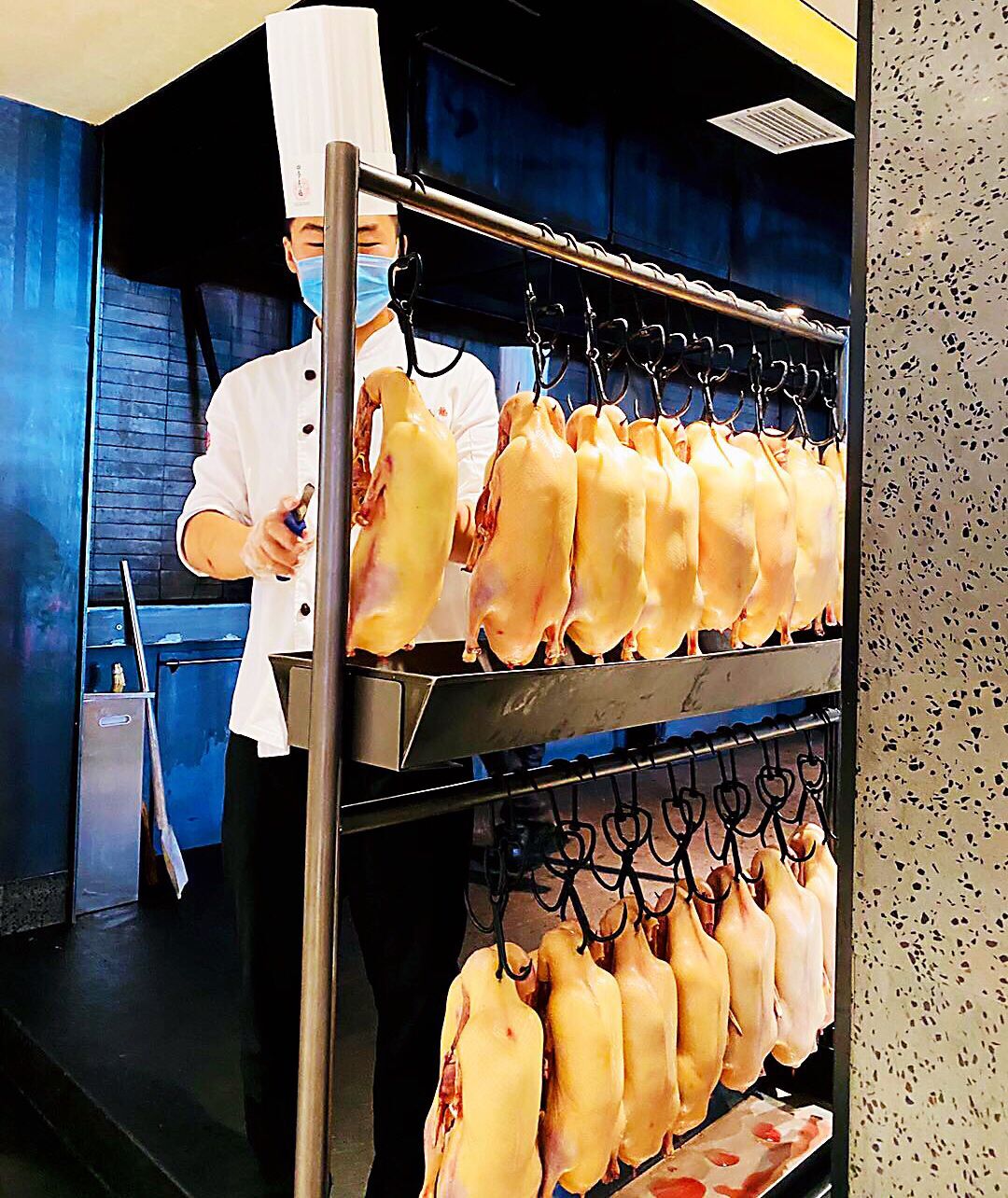 久违的食堂美食,京城十大烤鸭名店你最中意哪一家