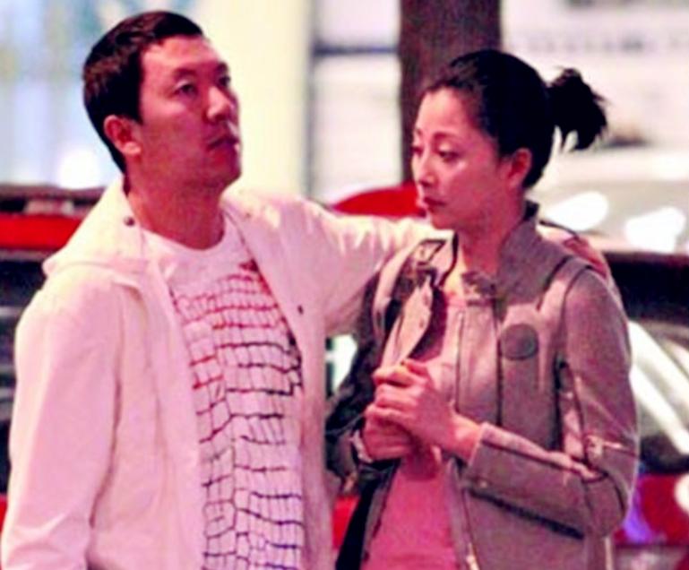 殷桃有多爱男明星,球员李金羽和演员殷桃是什么关系