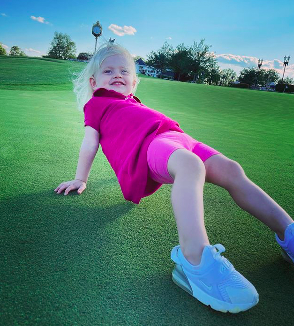 特朗普的漂亮孙女,特朗普的孙女近照