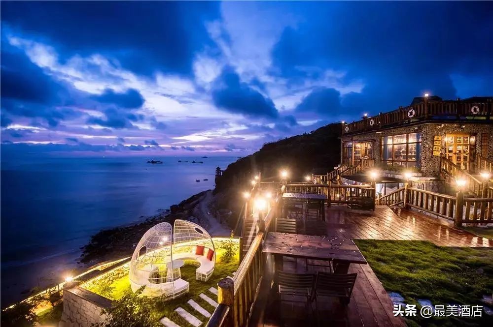 这对夫妻把渔民都嫌弃的破旧石头房，改成3个超美的民宿，美爆了