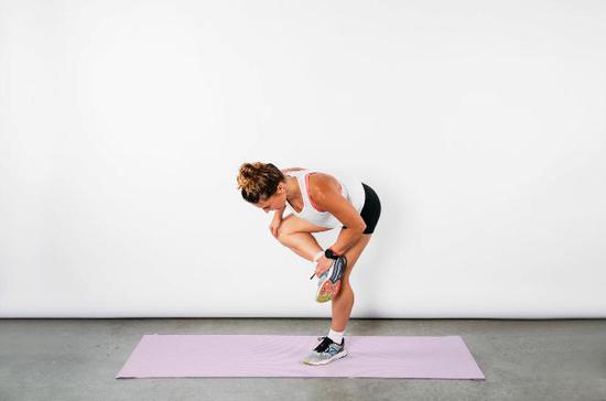 腰部酸胀的厉害是怎么回事,腰部没劲是不是影响腿部力量