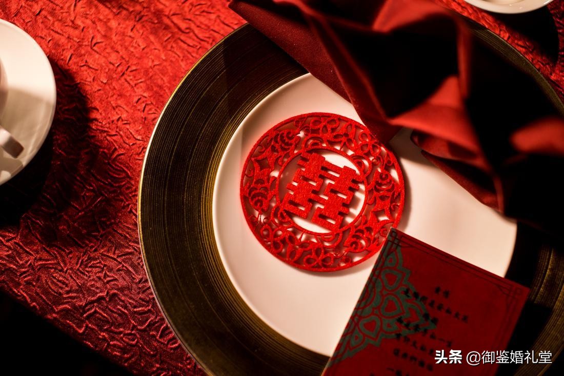 婚礼贴喜字有什么讲究,婚礼当天喜字该贴哪些地方