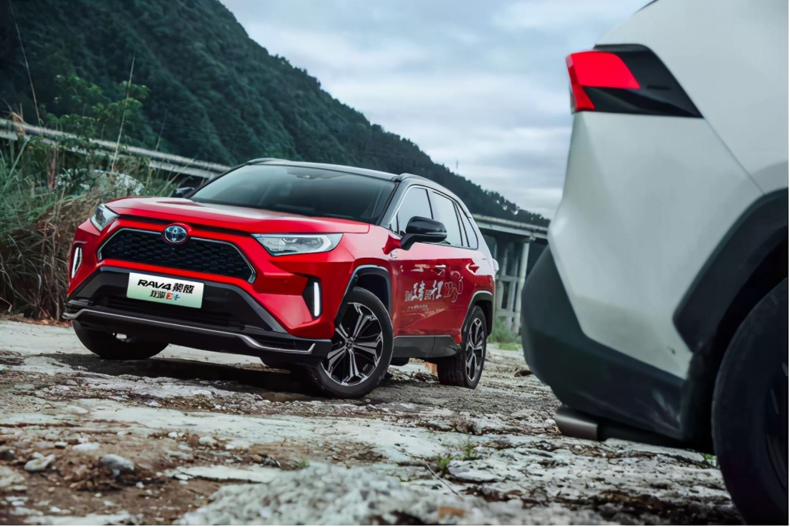 丰田双擎混动最新款,千里长测