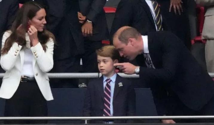 乔治王子最新近况,乔治王子被教训