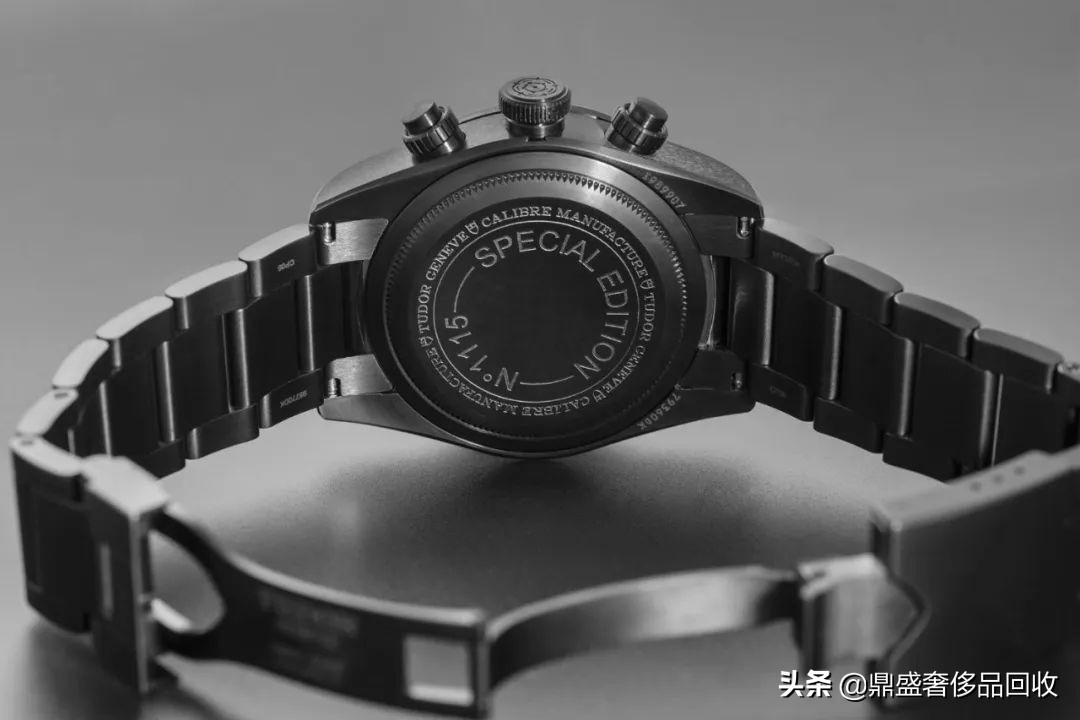 各种手表材质的优缺点,黑色手表什么材质更耐用