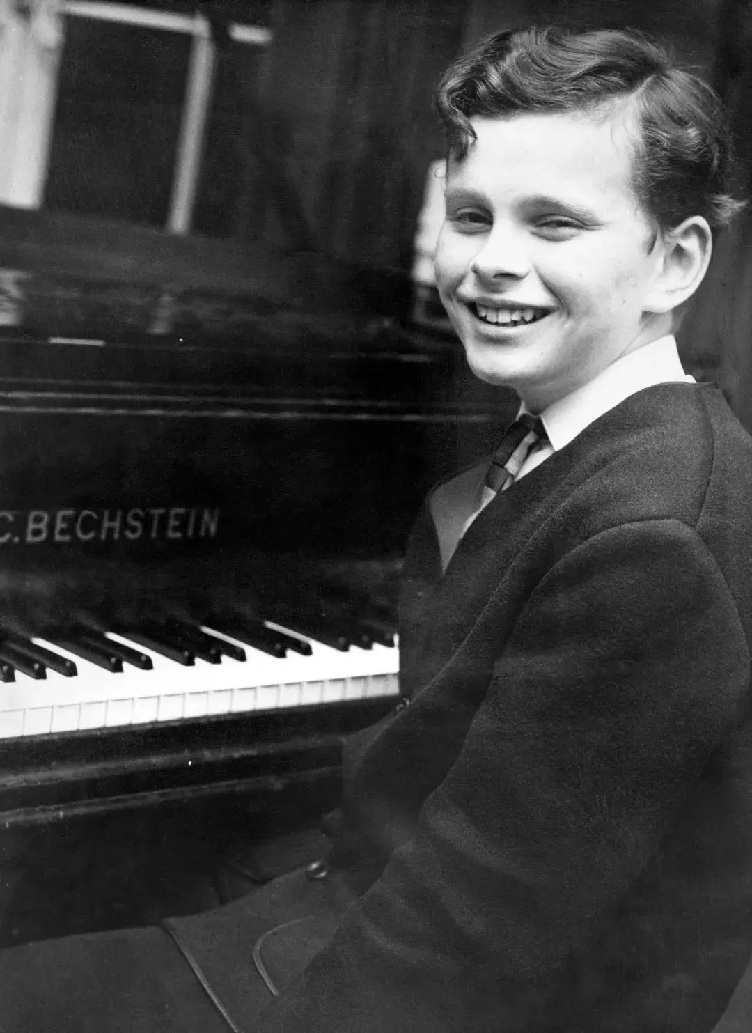 他为什么被称为音乐教父,在世最伟大的指挥家