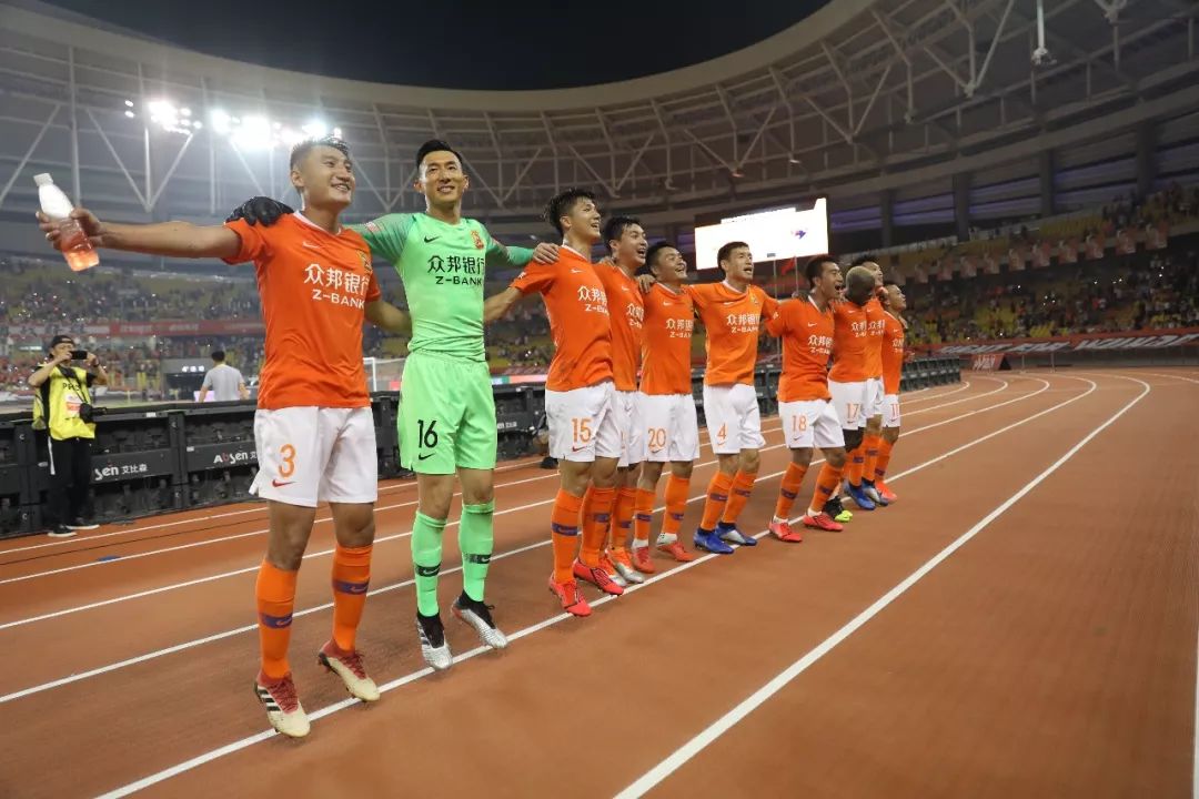 武汉卓尔最新集锦,武汉卓尔坐镇主场迎战江苏苏宁