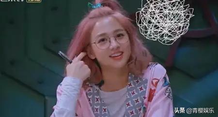 发言拉踩运动员,粉丝劝诫又被拉黑,31岁鬼鬼就只会扮可爱吗?