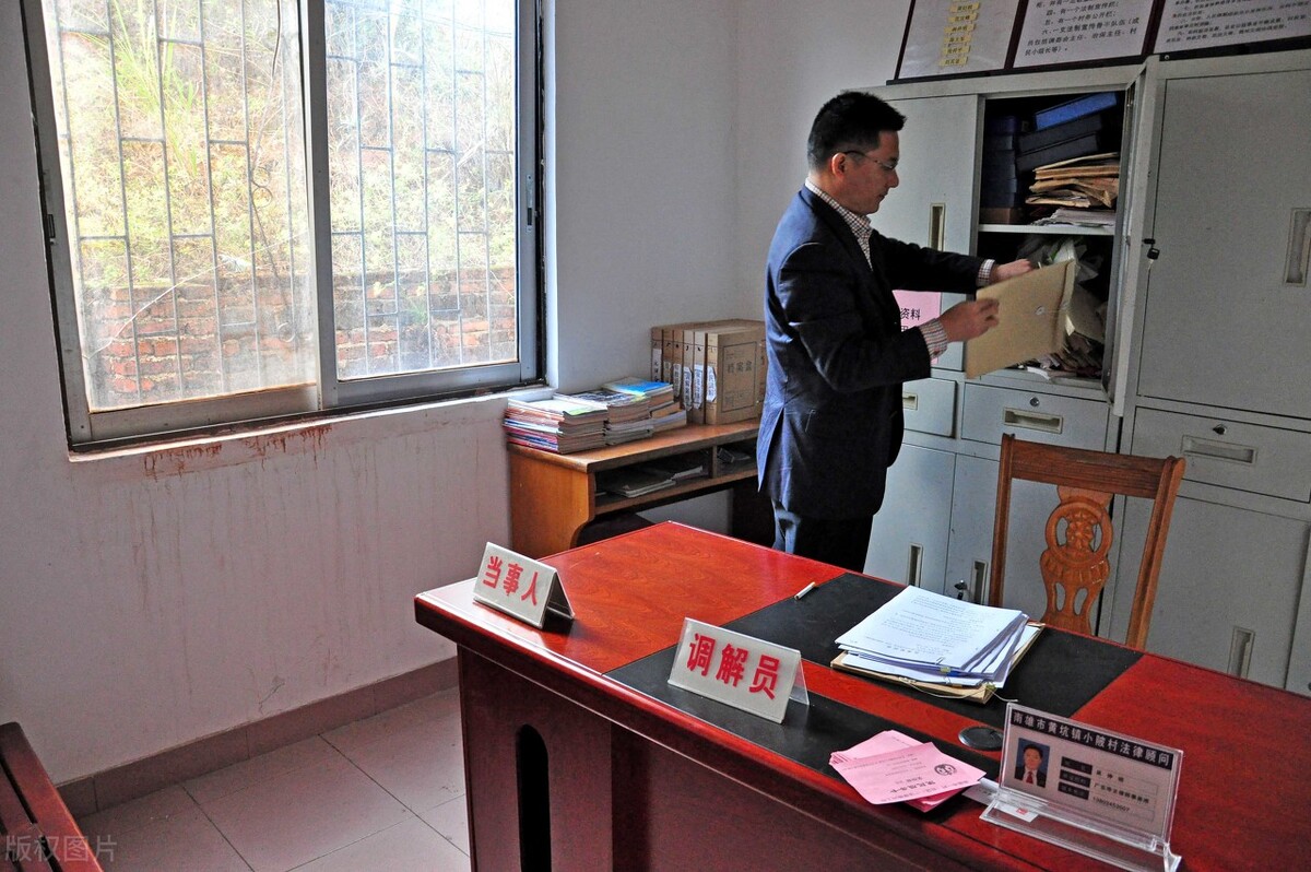 农村遇到不说理的邻居怎么处理,农村遇上邻居不讲究怎么办