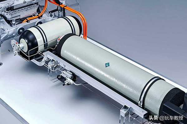 期待已久的平民轿车全新亮相,8年15万公里质保以哪个为底