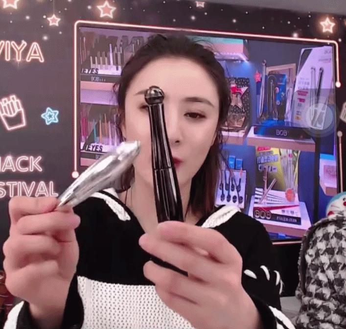 薇娅睫毛膏防水纤长卷翘加密加长,薇娅2019业绩