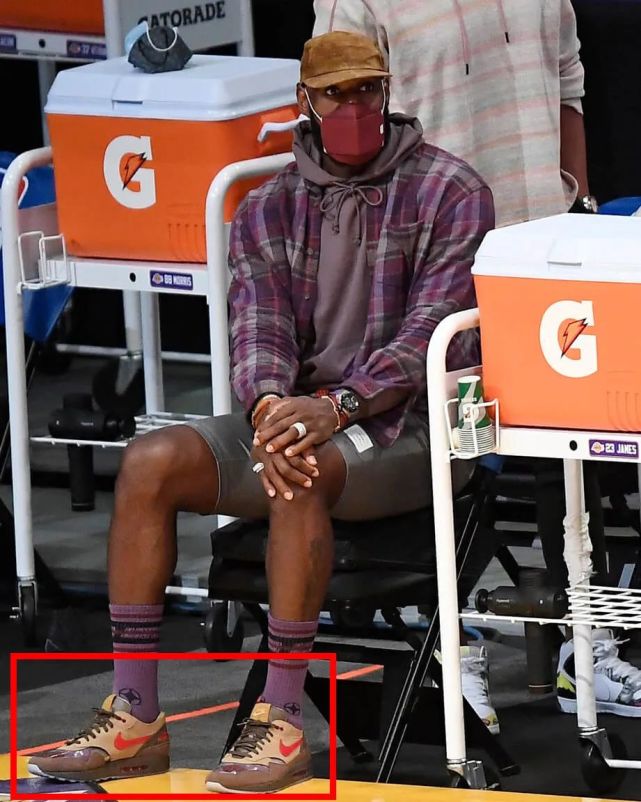 陈冠希nike联名丝绸,陈冠希跟nike联名的球鞋