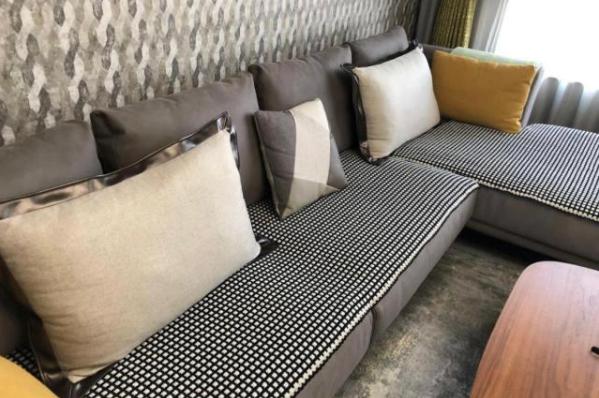 床单怎么铺不乱跑,床单总容易滑动小妙招解决方法