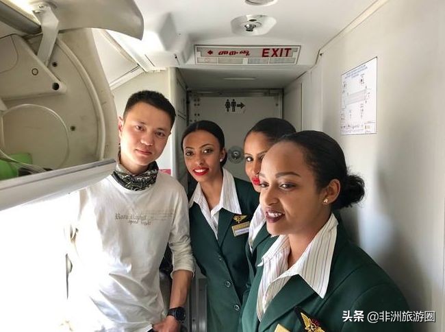 非洲小哥发出最强音：中国人教我喝开水...