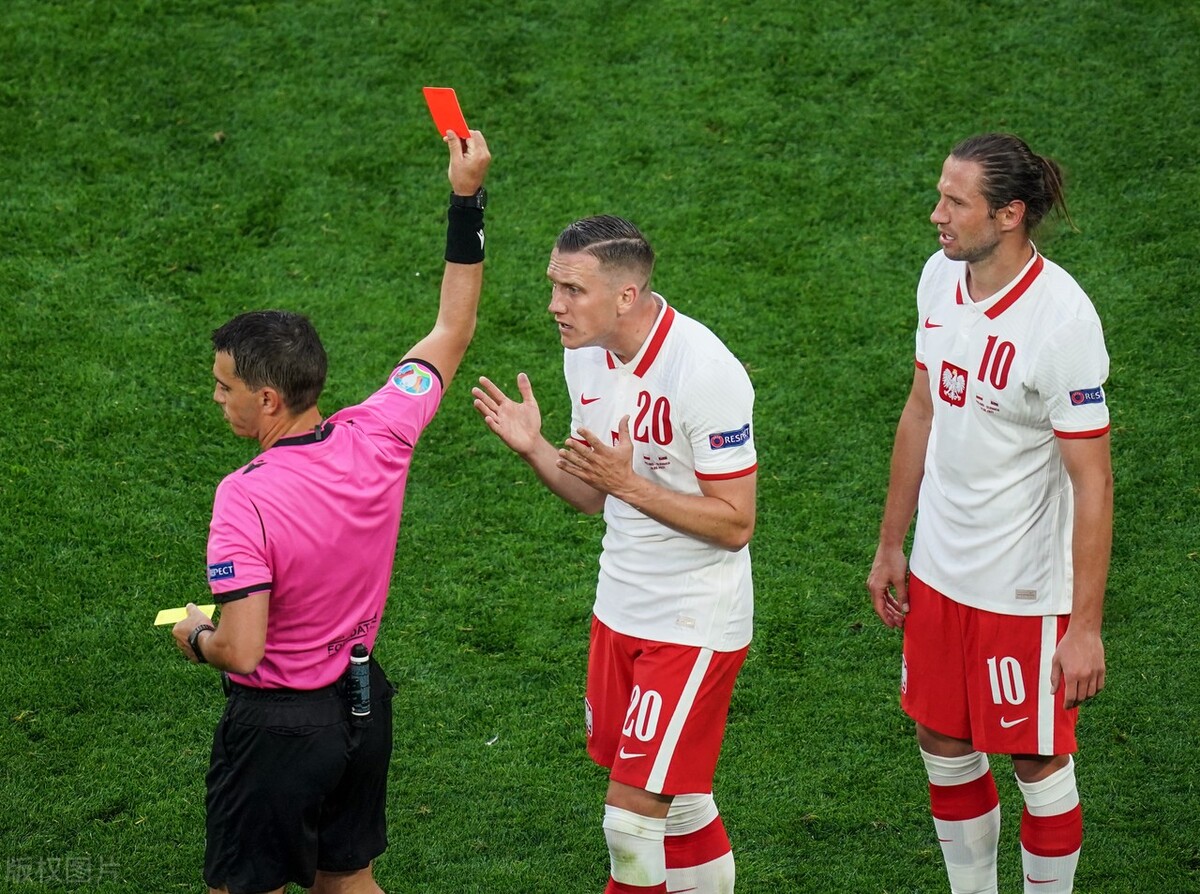 运气差防守差大牌差，波兰输球不意外，基本预定小组被淘汰名额