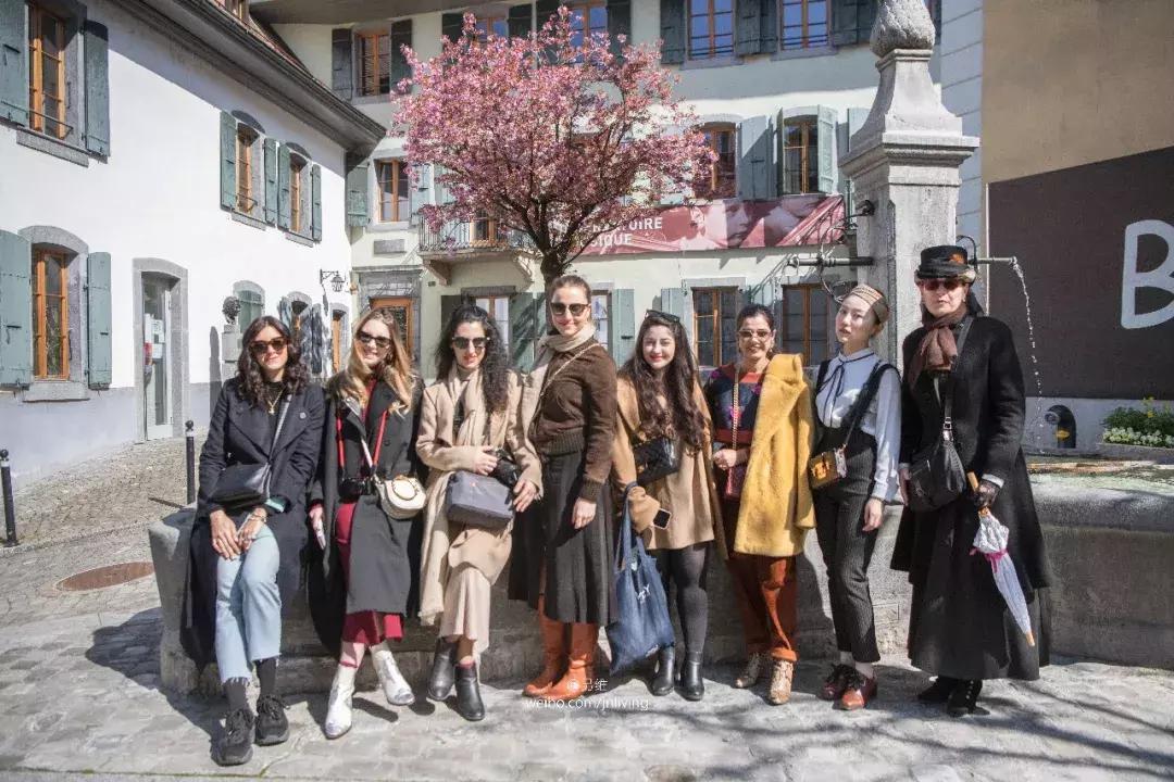 我去学了餐桌礼仪,感受到了满满的阶级差距