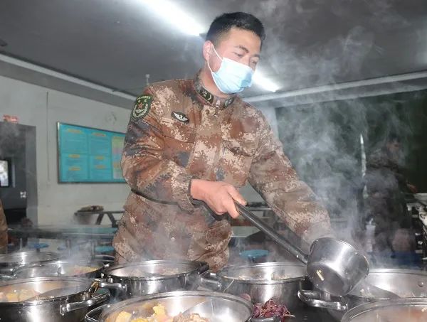 部队火锅好评评价,部队火锅出名的原因