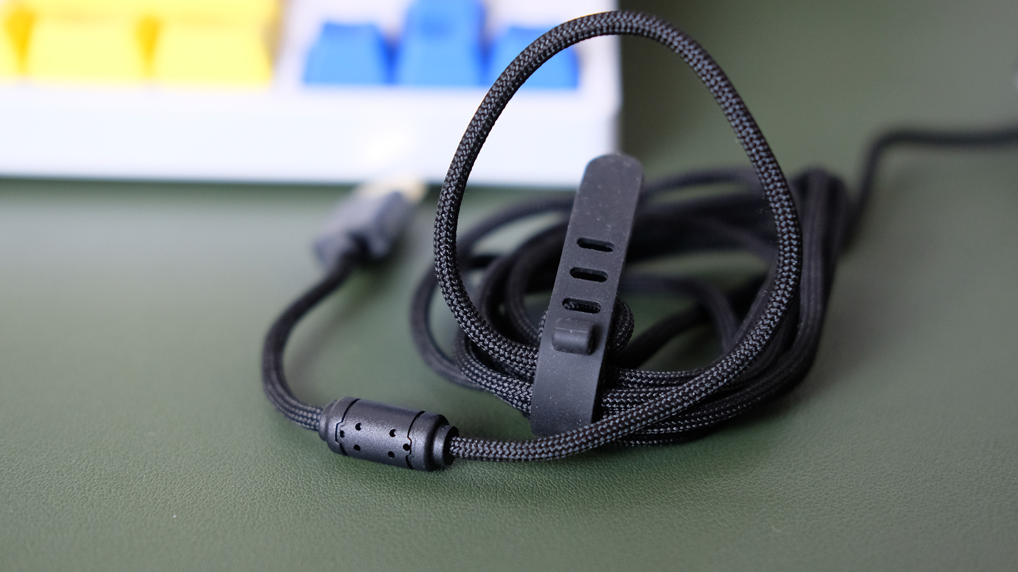 达尔优em910荆棘紫,达尔优em910白色与黑色