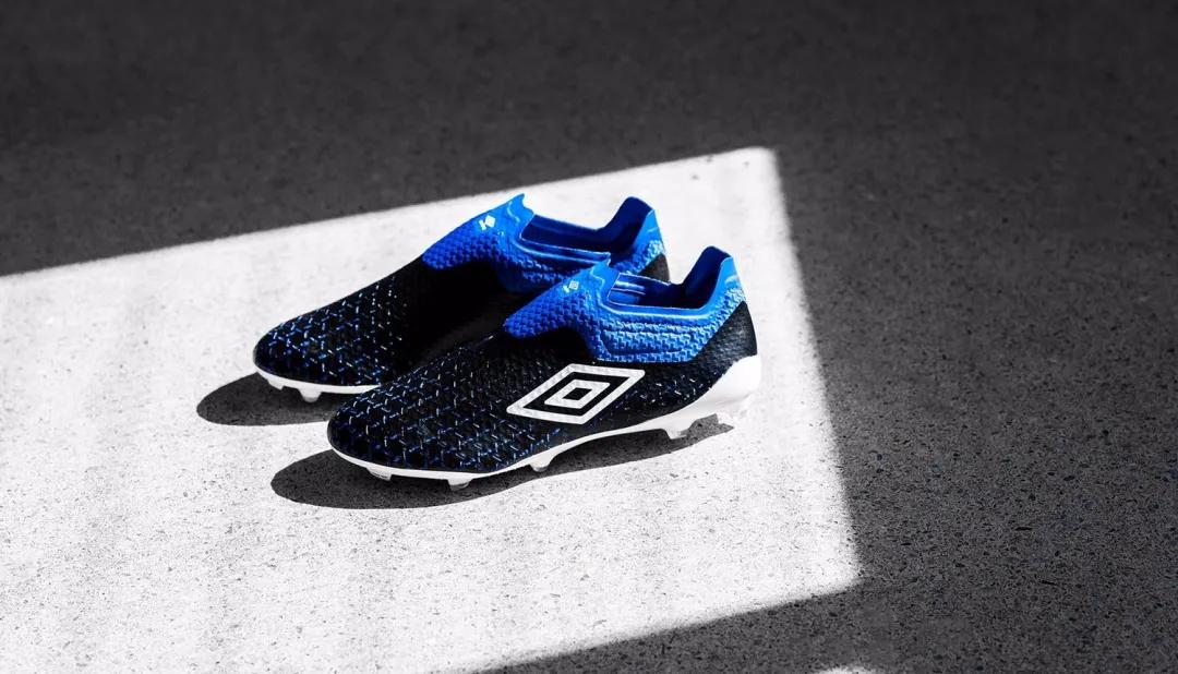 足球世界最新更新,足球最新战靴