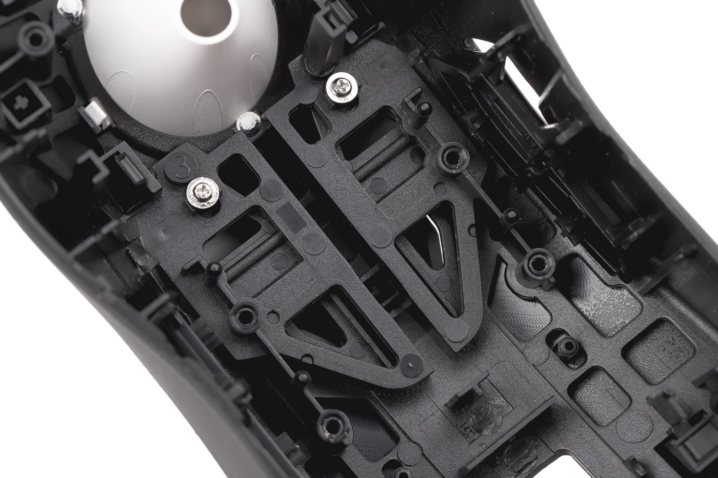 如何不挖洞实现鼠标超轻量化