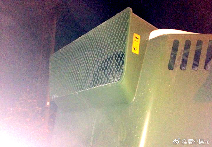 铰接式履带全地形车,中国最新款蟒式履带军用全地形车