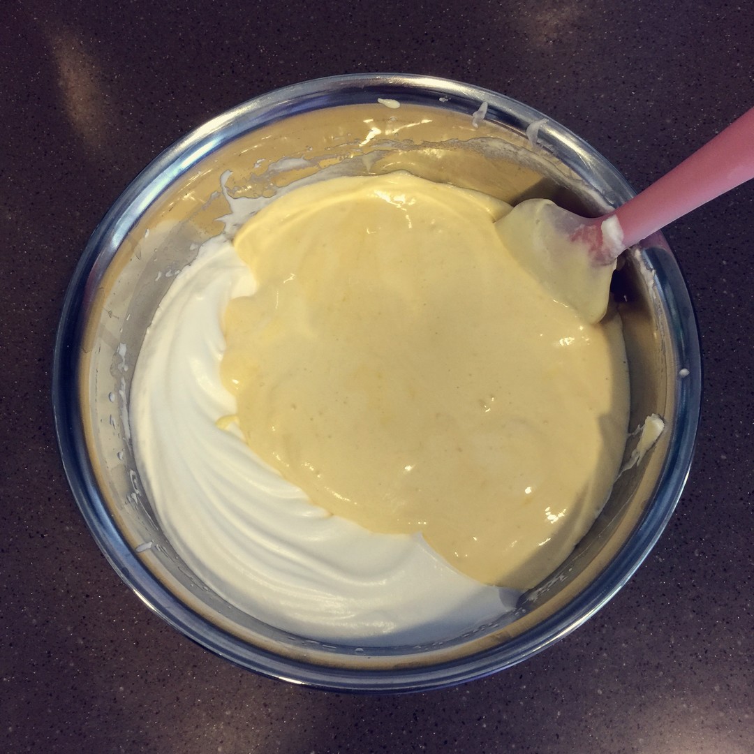 教你在家做戚风蛋糕不塌陷不回缩,在家做戚风蛋糕