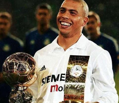 梅西c罗足球世界排名,c罗和梅西谁获得了第六次金球奖