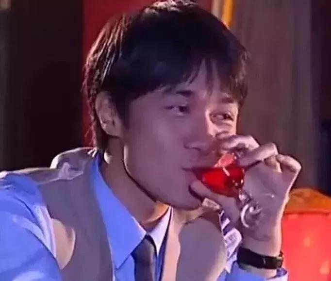 屈臣氏必买的平价好物,屈臣氏平价好用的变色唇膏推荐