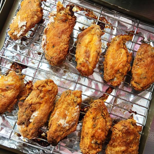 吃完饭胃反酸是什么原因,胃反酸烧心吃什么食物效果最佳