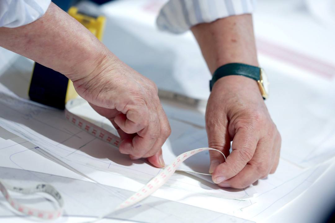 品牌服装加盟店排行榜爱依服,样儿服饰怎么样