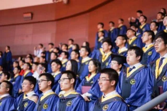 考上二本大学怎么样?二本学历真的很差吗?听听学姐学长怎么说