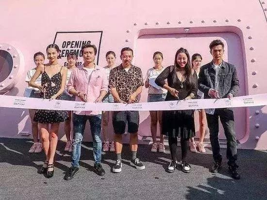 你是否有一双达芙妮的鞋?如果没有，恐怕再也买不到了！