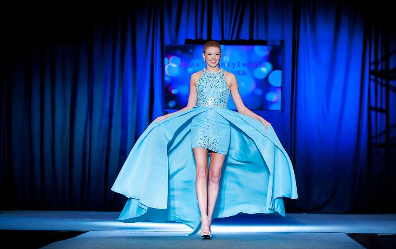 选美皇后是秃子？当众摘下假发引热议！没想到这两个冠军也是秃头