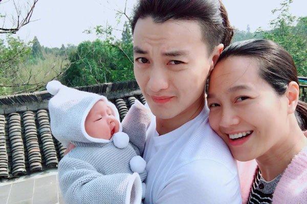 谢娜半个冰箱都是母乳！娱乐圈5位“背奶妈妈”，证明母爱真伟大