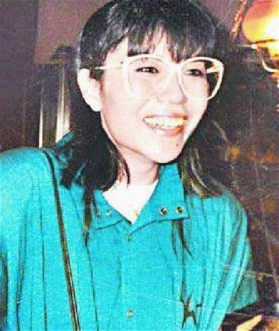 情为何物？谭咏麟的两个女人：原配吃斋念佛，“二房”产子转正