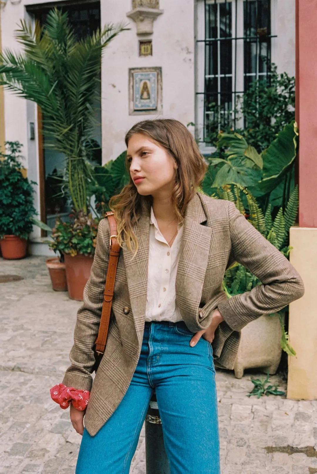 一套西装又正式又休闲,30-35岁女性春季穿搭西装