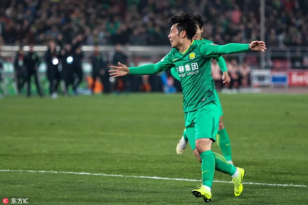 张稀哲巴坎布破门,中超对国安张稀哲