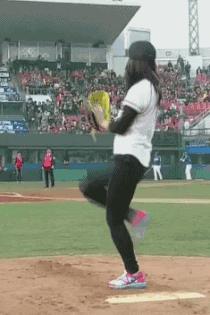 搞笑版的小萝莉,搞笑gif段子妹子你太皮了