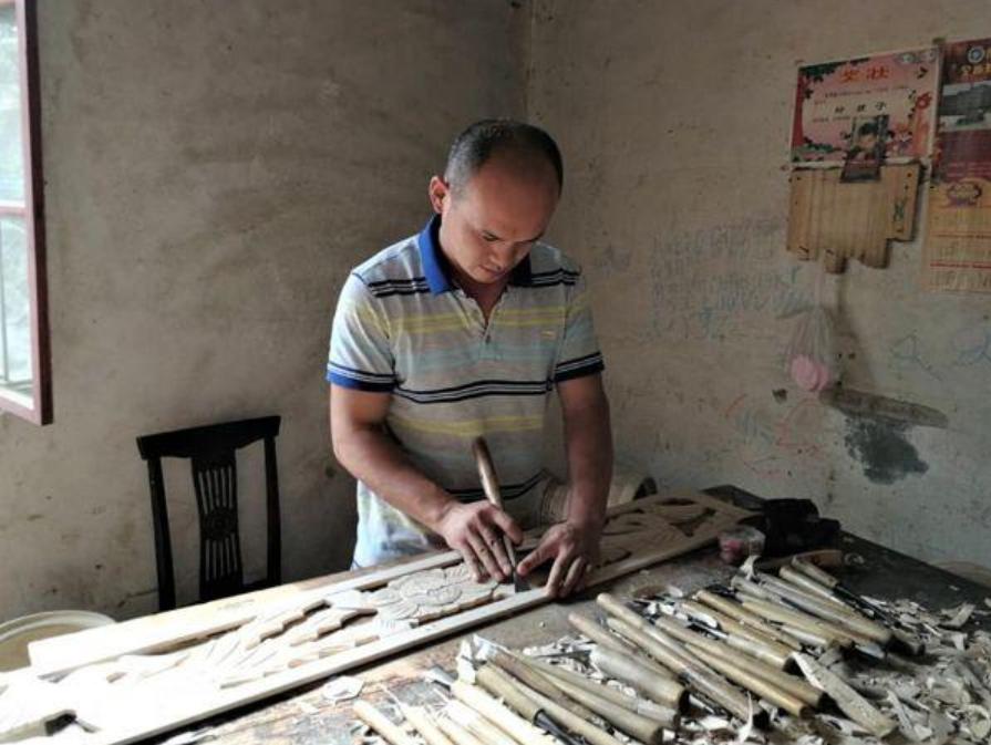 靠“棺材”、“情趣内衣”发家？这些小城有多强