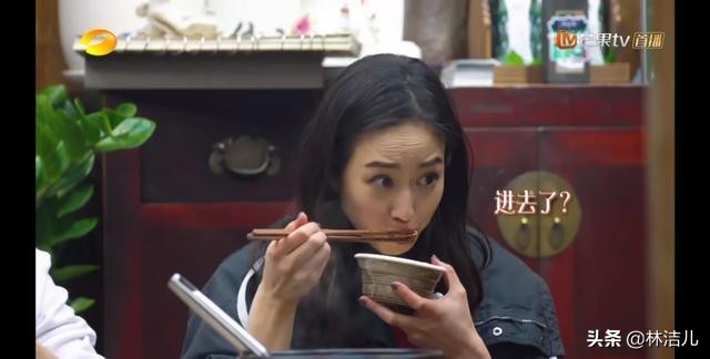 36岁的张钧甯“冻龄”人设不保?眼纹遮不住,周迅也有这个问题?