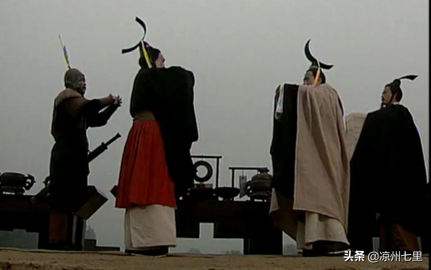 酒池肉林这样穷尽想象力的奢靡,是否是殷商*国亡**的主因?