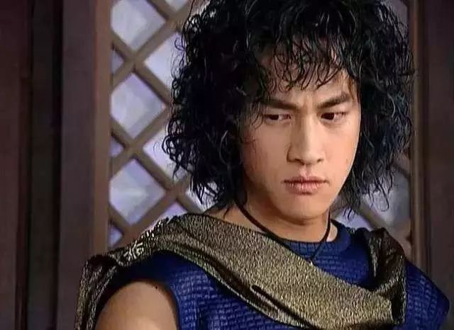 之前的古装剧造型,现在的古装剧演员造型越来越雷了