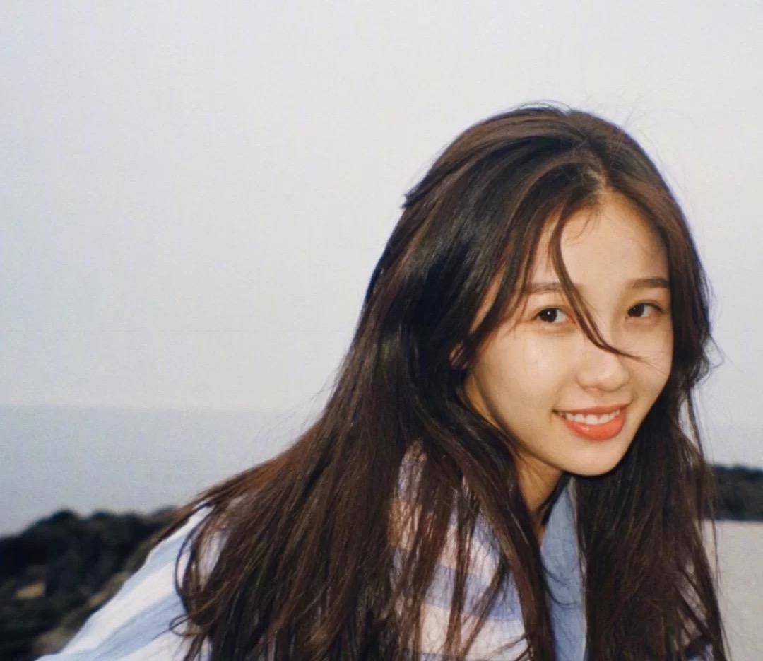 教你一招轻松去除草莓鼻黑头,如何改善自己的草莓鼻和黑头