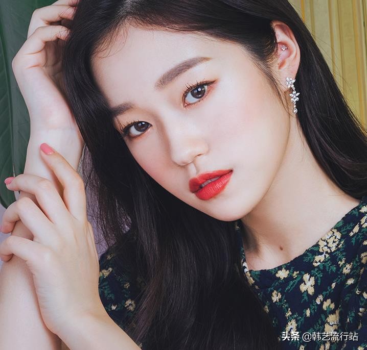 韩国耳环最近超级流行的,韩系简约时尚耳环