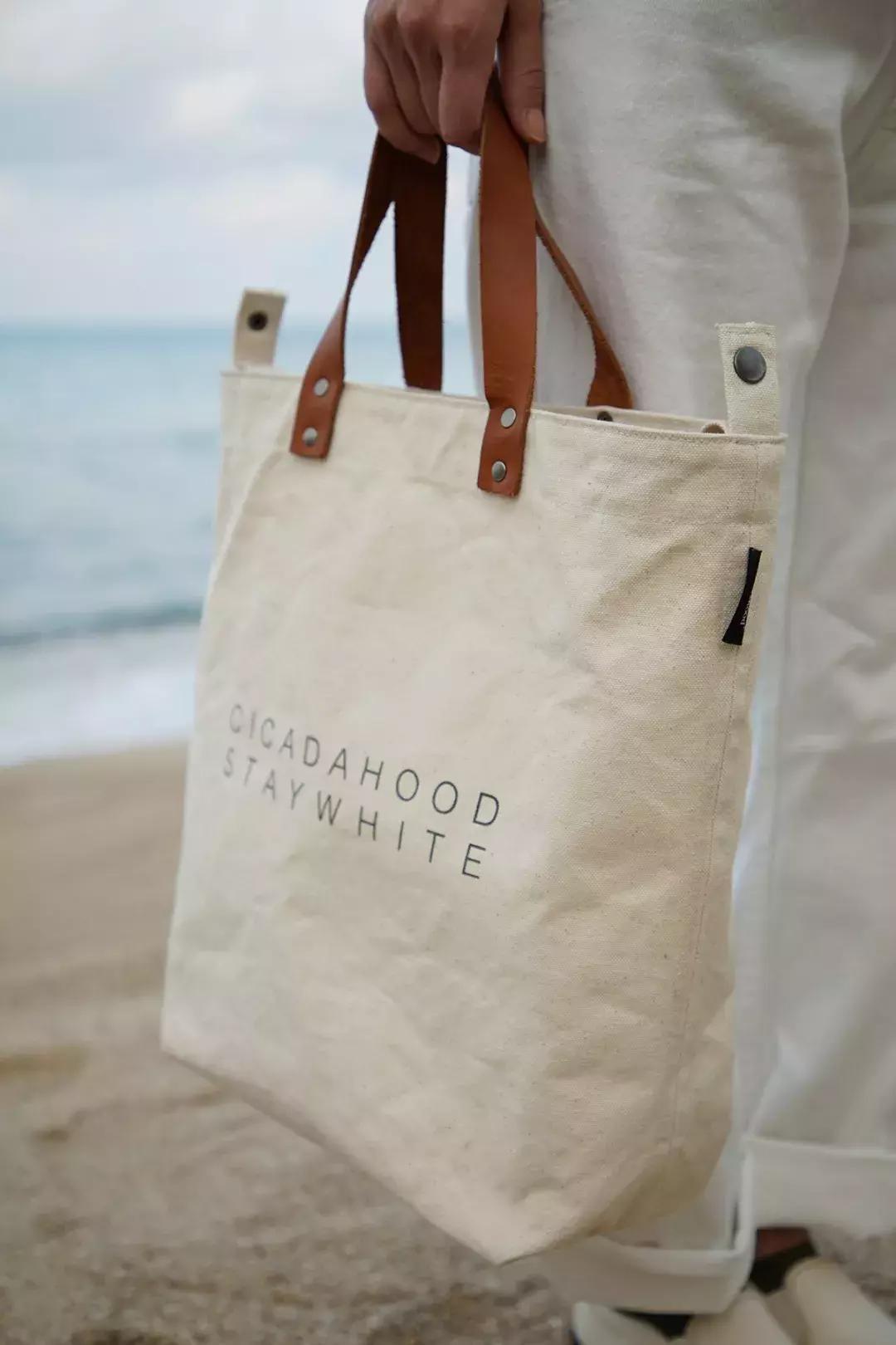 旅行中总会遇到形形色色的人,旅行中总是有两种人