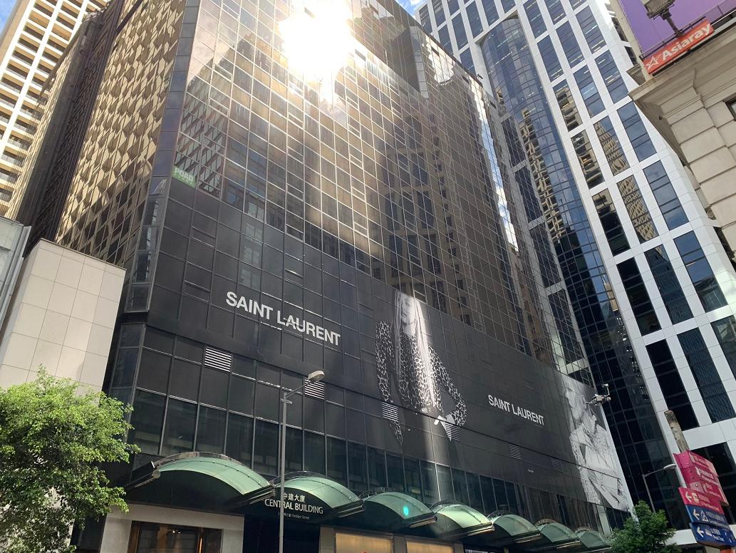 朴彩英照片世勋,朴彩英跟ysl签了几年