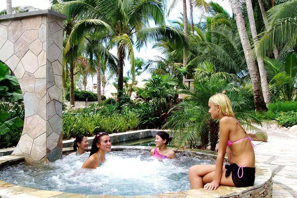 温泉季已到,这个元旦就来一场惬意的海南泡汤+逛吃之旅吧!