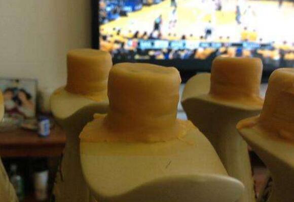 为什么白酒放时间长了就会变味,白酒年份久了变味了还能喝吗